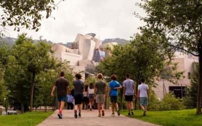 Museo Guggenheim: Summer for Teens 2025. Fechas: 30 de junio a 4 de julio, 9h30-13h30. Jóvenes nacidos entre 2009-2012